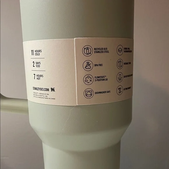 Stanley Limited Edition Hearth & Hand Quencher H2.0 Tumbler - Picture 5 of 8